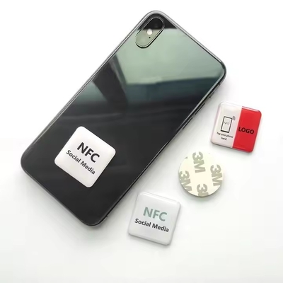 Mua 13.56MHz Custom RFID Key Fob NFC Epoxy Sticker Chia sẻ ngay lập tức cho điện thoại NFC Stickers online manufacture